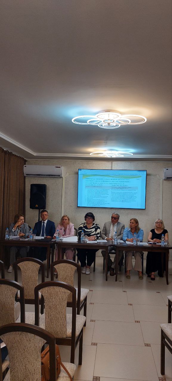 В Дворце культуры «Юбилейный» специалисты правового управления Правительства Воронежской области провели семинар – совещание.